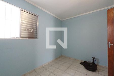 Quarto 1 de casa para alugar com 2 quartos, 100m² em Chácara Inglesa, São Paulo