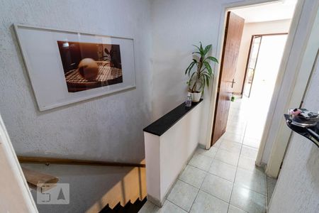 Casa à venda com 100m², 2 quartos e 1 vaga2o. Andar - Corredor