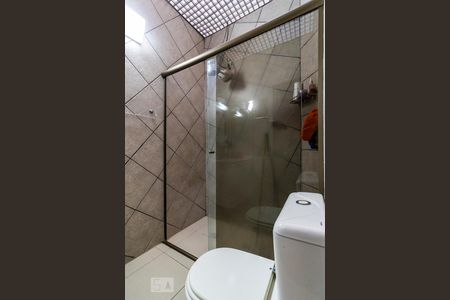 Casa à venda com 100m², 2 quartos e 1 vaga2o. Andar - Banheiro