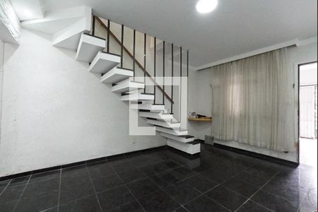 Casa à venda com 2 quartos, 100m² em Chácara Inglesa, São Paulo