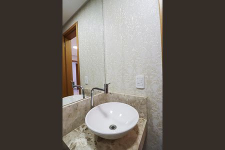 Lavabo de apartamento para alugar com 3 quartos, 97m² em Jardim Goiás, Goiânia