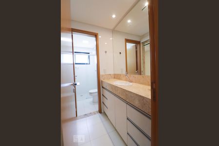 Apartamento para alugar com 97m², 3 quartos e 2 vagasBanheiro da suíte americana 1 e 2