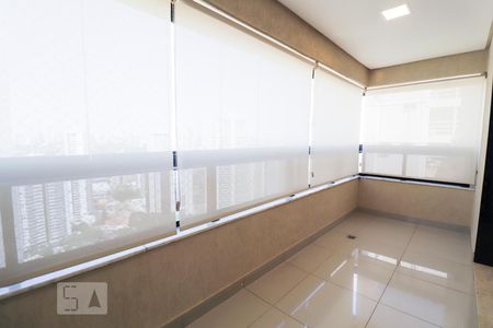 Apartamento para alugar com 97m², 3 quartos e 2 vagasVaranda