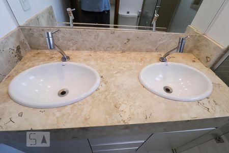 Apartamento para alugar com 97m², 3 quartos e 2 vagasBanheiro da suíte 3