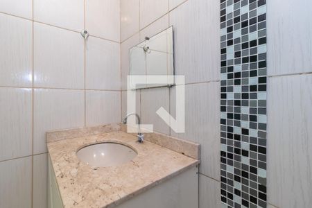 Casa à venda com 250m², 2 quartos e 2 vagasSalão de Festas - Banheiro