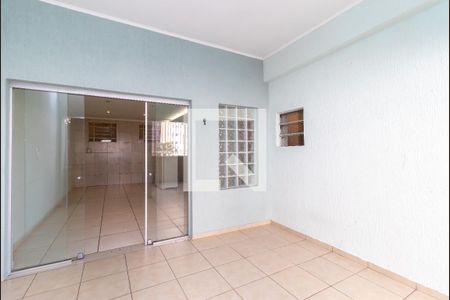 Casa à venda com 250m², 2 quartos e 2 vagasVaranda do Salão de Festas