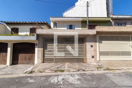 Casa à venda com 250m², 2 quartos e 2 vagasFachada