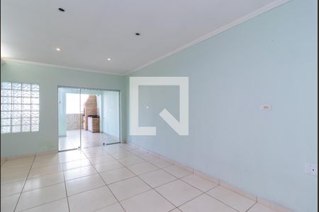 Casa à venda com 250m², 2 quartos e 2 vagasSalão de Festas