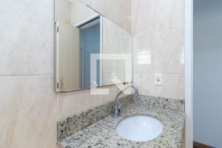 Casa à venda com 250m², 2 quartos e 2 vagasBanheiro 2
