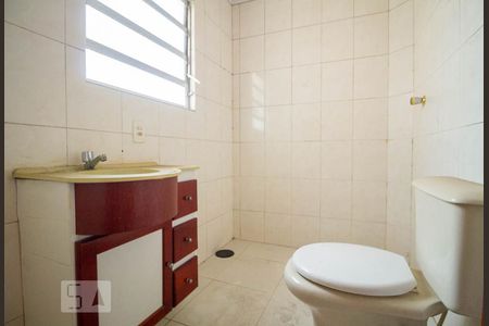 Banheiro da Suíte 1 de casa à venda com 2 quartos, 130m² em Vila Brasilio Machado, São Paulo
