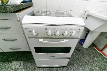 Apartamento para alugar com 33m², 1 quarto e 1 vagaCozinha - Fogão