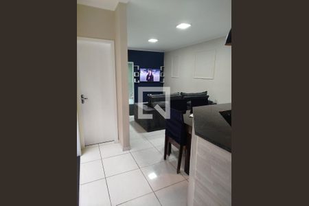 Sala de apartamento à venda com 2 quartos, 68m² em Vila Homero Thon, Santo André