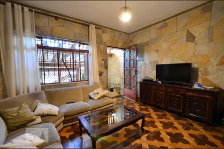 Sala de casa à venda com 3 quartos, 170m² em Mirandópolis, São Paulo