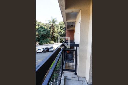 Varanda de apartamento para alugar com 3 quartos, 70m² em Vila Carbone, São Paulo