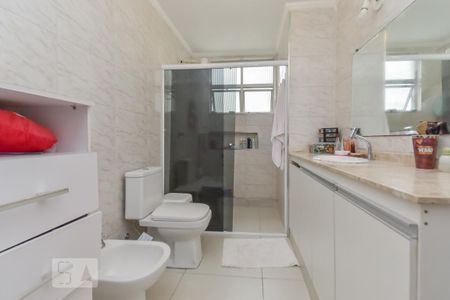 Apartamento à venda com 210m², 3 quartos e 2 vagas Apartamento à venda com 210m², 3 quartos e 2 vagasBanheiro