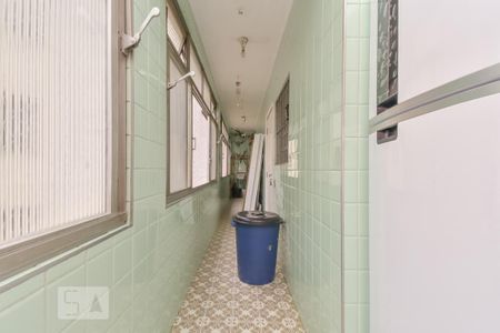 Apartamento à venda com 210m², 3 quartos e 2 vagas Apartamento à venda com 210m², 3 quartos e 2 vagasÁrea de Serviço