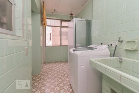 Apartamento à venda com 210m², 3 quartos e 2 vagas Apartamento à venda com 210m², 3 quartos e 2 vagasÁrea de Serviço
