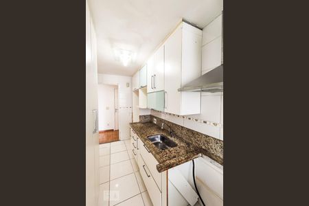 Apartamento à venda com 67m², 2 quartos e 1 vagaCozinha