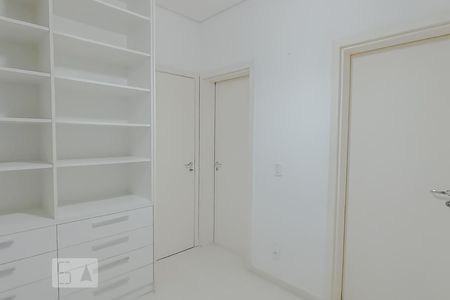 Apartamento para alugar com 112m², 2 quartos e 3 vagasCloset
