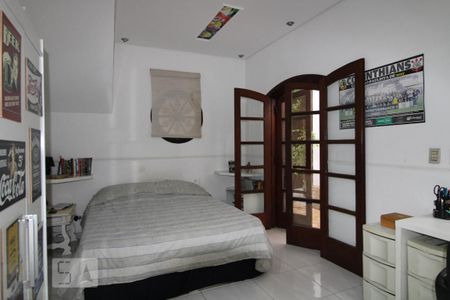 Casa à venda com 300m², 4 quartos e 3 vagasQuarto da edícula