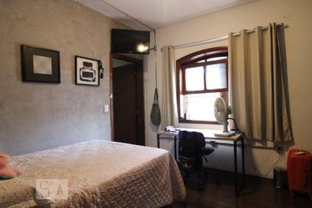 Casa à venda com 300m², 4 quartos e 3 vagasSuíte 2