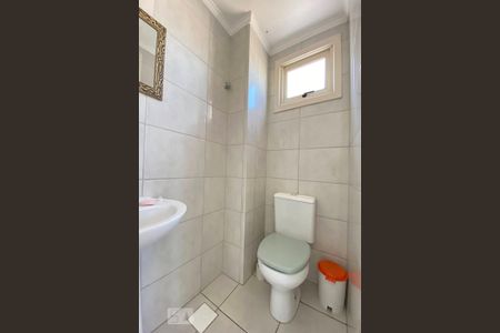 Banheiro de Serviço de apartamento para alugar com 1 quarto, 76m² em Centro, Novo Hamburgo