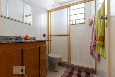 Apartamento à venda com 237m², 4 quartos e sem vaga Apartamento à venda com 237m², 4 quartos e sem vagaBanheiro 1