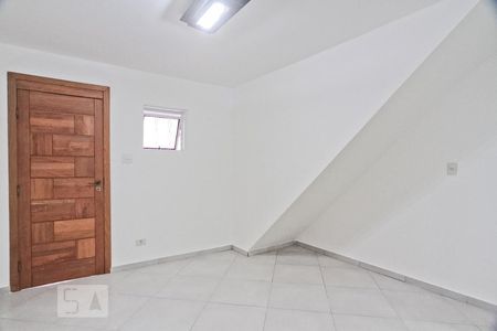 Sala de casa para alugar com 1 quarto, 50m² em Parque São Luís, São Paulo