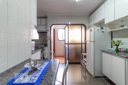 Apartamento para alugar com 210m², 3 quartos e 2 vagasCozinha