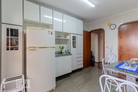 Apartamento para alugar com 210m², 3 quartos e 2 vagasCozinha
