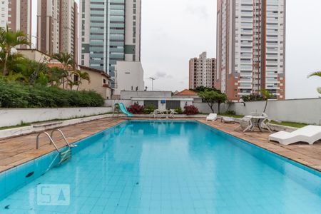 Apartamento para alugar com 210m², 3 quartos e 2 vagasÁrea comum - Piscina