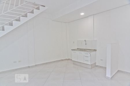 Sala/Cozinha de casa para alugar com 2 quartos, 65m² em Parque Sao Luis, São Paulo