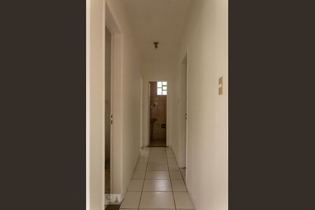 Corredor de casa para alugar com 2 quartos, 80m² em Vila Isa, São Paulo