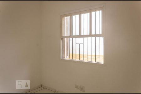 Quarto 2 de casa para alugar com 2 quartos, 80m² em Vila Isa, São Paulo