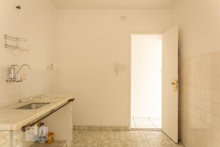 Casa para alugar com 80m², 2 quartos e 2 vagas Casa para alugar com 80m², 2 quartos e 2 vagasCozinha