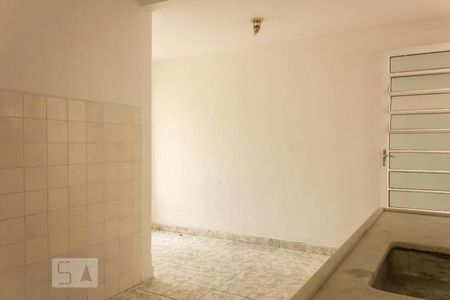 Casa para alugar com 80m², 2 quartos e 2 vagas Casa para alugar com 80m², 2 quartos e 2 vagasCozinha