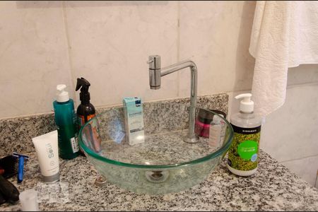 Apartamento para alugar com 60m², 2 quartos e sem vaga Apartamento para alugar com 60m², 2 quartos e sem vagaBanheiro