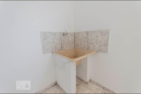 Casa para alugar com 50m², 1 quarto e sem vagaÁrea de Serviço