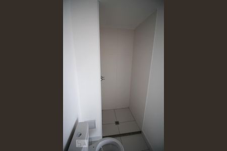 Apartamento à venda com 46m², 2 quartos e 1 vaga Apartamento à venda com 46m², 2 quartos e 1 vagaBanheiro