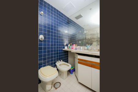 Apartamento à venda com 300m², 4 quartos e 3 vagasBanheiro  Social 