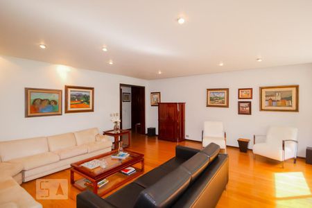 Apartamento à venda com 300m², 4 quartos e 3 vagasSala