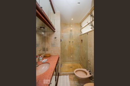 Apartamento à venda com 300m², 4 quartos e 3 vagasBanheiro  - Suite