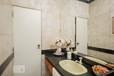 Apartamento à venda com 300m², 4 quartos e 3 vagas Lavabo