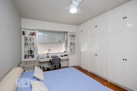 Apartamento à venda com 300m², 4 quartos e 3 vagasQuarto 3 - Suite