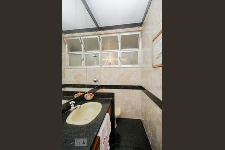 Apartamento à venda com 300m², 4 quartos e 3 vagas Lavabo