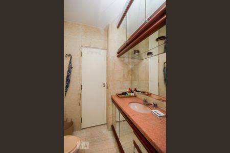 Apartamento à venda com 300m², 4 quartos e 3 vagasBanheiro  - Suite