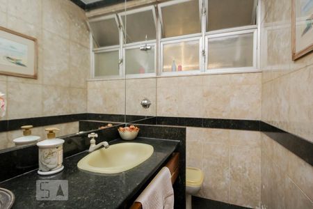 Apartamento à venda com 300m², 4 quartos e 3 vagas Lavabo