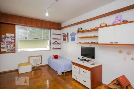Apartamento à venda com 300m², 4 quartos e 3 vagasQuarto 2