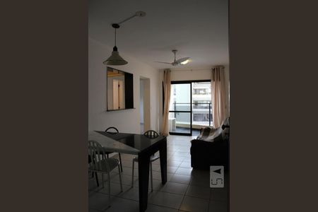 Detalhe sala de apartamento para alugar com 1 quarto, 57m² em Loteamento João Batista Julião, Guarujá