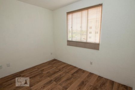 Quarto 1 de apartamento para alugar com 2 quartos, 40m² em Mário Quintana, Porto Alegre